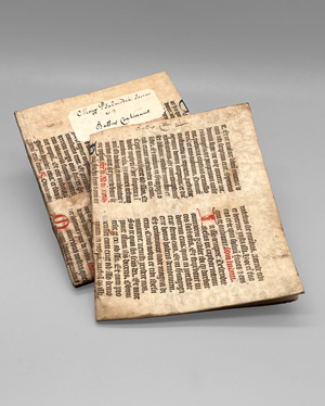 Lot 2877, Auction  123, Lukasevangelium, Je ein Pergamentblatt mit zwei-spaltiger lateinischer Handschift