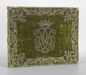 Lot 608a, Auction  106, Rosenvinge, Musikhandschrift, Musikhandschrift. In Silberbrokateinband mit gekrönter Ligatur