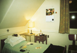 Los 4184 - Goldin, Nan -  Honeymoon Suite, Nuremberger Eck; April in the Window; Lynelle in Japanese Restaurant - 1 - thumb