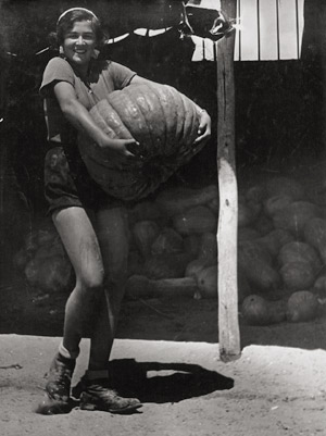 Lot 4362, Auction  113, Zadek, Walter, Young women farming in Kibbutz