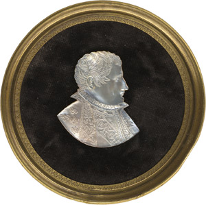 Lot 6352, Auction  114, Französisch, 19. Jahrhundert. Reliefbildnis Kaiser Napoleon I. (1769-1821), im Profil nach rechts, geschnitztes Perlmutt