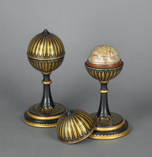 Lot 2826, Auction  117, Godson, William, Zwillingsgloben. A New and Correct Globe Erd- und Himmelsglobes in ihren reich vergoldeten Futteralständern. 