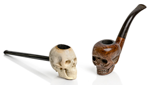 Lot 6433, Auction  117, Wohl Frankreich, spätes 19. Jh. Meerschaumpfeife mit Memento Mori-Symbolik