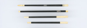 Lot 2609, Auction  118, Bein und Elfenbein, Vier Taktstöcke mit zylindrischem Schaft in schwarzer Schellackierung 