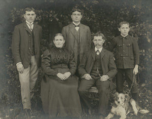 Lot 4263, Auction  119, Sander, August, Portrait of the Kesgen family (Lautzert/Westerwald)