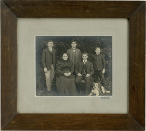 Los 4263 - Sander, August - Portrait of the Kesgen family (Lautzert/Westerwald) - 1 - thumb