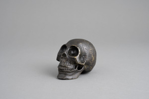 Lot 1672, Auction  120, Totenkopf, Memento Mori Schädel