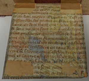 Los 1002 - Magister cum discipulis - Fragment einer mittelalterlichen Handschrift mit einer Miniatur in Gold und Farben auf Pergament. - 1 - thumb