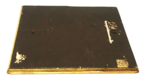 Los 1002 - Magister cum discipulis - Fragment einer mittelalterlichen Handschrift mit einer Miniatur in Gold und Farben auf Pergament. - 4 - thumb
