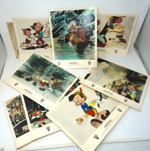 Los 3070 - Disney, Walt und Comics - Pinocchio. Sammlung von 16 Film Stills. Farbige Kleinplakate. - 1 - thumb