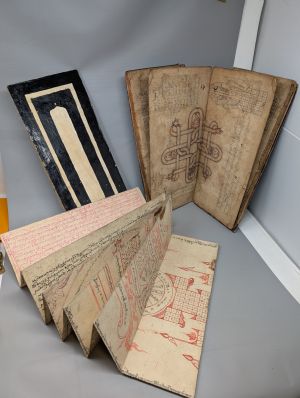 Los 1061 - Parabaik - 3 birmanische (burmesische) Leporellos mit Illustrationen in Federzeichnung und Text - 1 - thumb