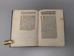 Los 1069 - Bruni, Leonardo - Epistolarum familiarium libri IX. Hrsg. Johannes Honorius de Cubito. - 6 - thumb