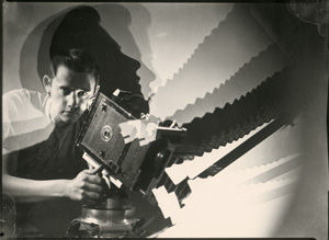 Lot 4209, Auction  127, Kesting, Edmund, Kameramann (Konstantin Kestting with camera)
