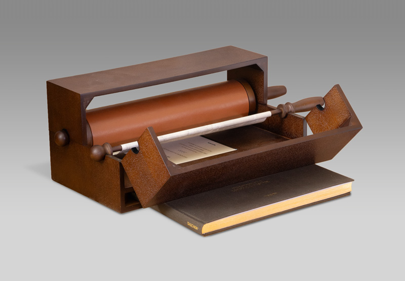 Lot 1309, Auction  127, Esther scrol, Thel, Faksimilerolle auf Holzstab