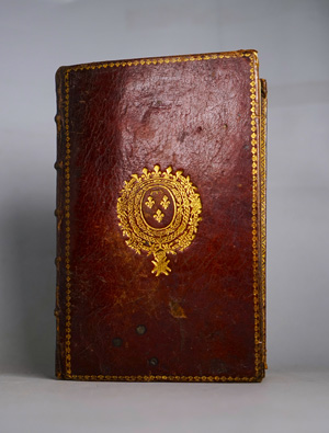 Lot 2026, Auction  128, Einbände, Weinroter Maroquinband mit goldgeprägtem Wappensupralibros von Louis d’Orléans