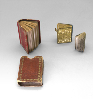 Lot 2093, Auction  128, Marcilly, Alexandre Théodore und Miniaturbücher, Französische "Livres Minuscules". 3 Bände, 