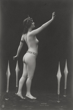 Lot 4129, Auction  128, Desmond, Olga, Olga Desmond: Schwertertanz