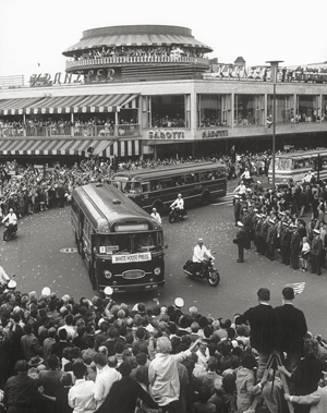 Lot 4181, Auction  128, Jacoby, Max, Crowds lined up at Kranzlereck during John F. Kennedy's visit to Berlin