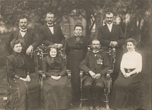 Lot 4226, Auction  128, Sander, August, Portrait of a family in Westerwald