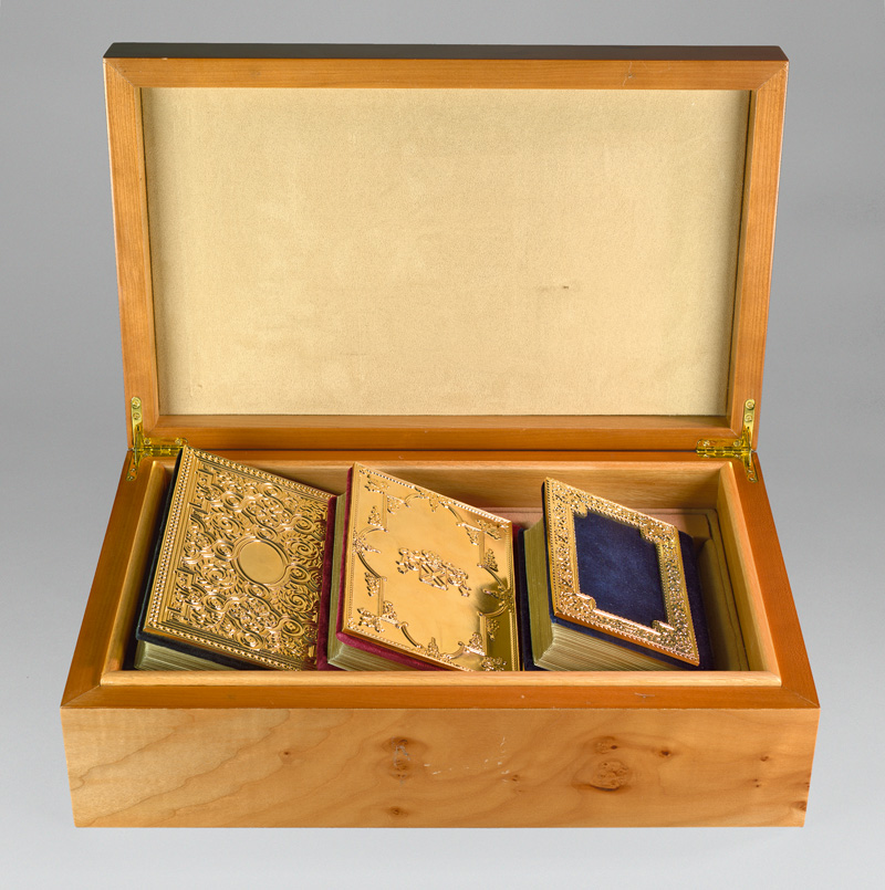 Lot 1354, Auction 128, Montserrat-Stundenbücher, 3 Faksimiles der Handschriften Ms. 58, 66 und 851