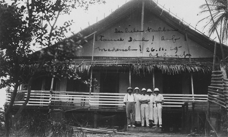 Lot 2680, Auction 128, Schweitzer, Albert, Foto mit Gruß. 1929