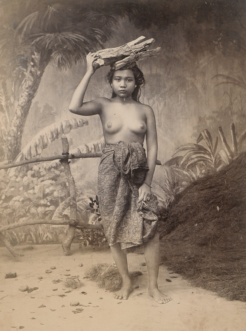 Lot 4057, Auction 128, Java and Singapore, People of Java and Singapore