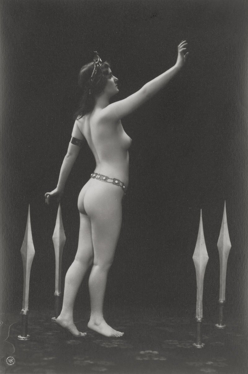 Lot 4129, Auction  128, Desmond, Olga, Olga Desmond: Schwertertanz