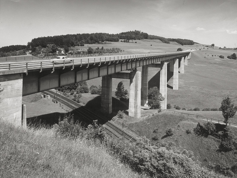 Lot 4187, Auction  128, Keetman, Peter, Autobahnbrücke bei Bergen (Mehn-Salzburg)