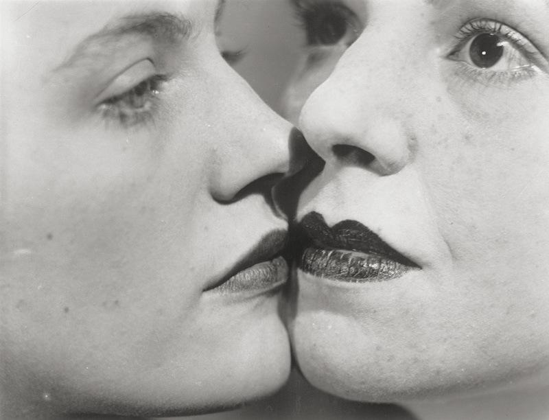 Lot 4207, Auction 128, Man Ray, Le baiser (The Kiss)