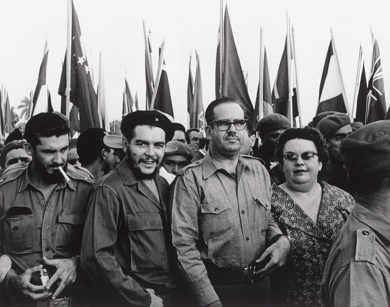 Lot 4225, Auction  128, Salas, Osvaldo and Roberto, Che Guevara at 1st of May Parade / Che Guevara fishing
